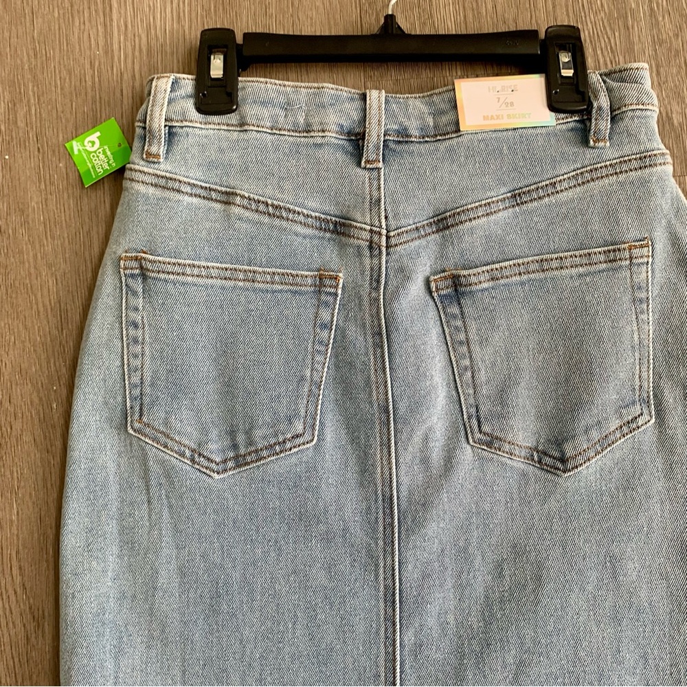 NWOT Tinseltown Blue Denim Maxi Skirt - Picture 5 of 11